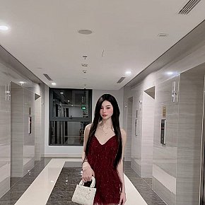 Hana escort in Dubai offers Cum in Mouth services