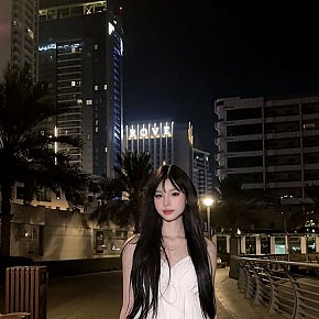 Hana escort in Dubai offers Cum in Mouth services