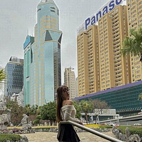 Lexi Petite
 escort in Singapore City offers 69 Position services