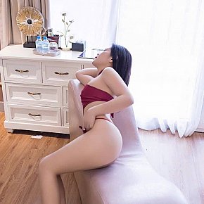 Lisa Colegiala escort in Hanoi offers Sexo Anal
 services