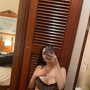Lily escort in  offers Sex in versch. Positionen services