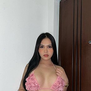 Lily escort in  offers Sex in versch. Positionen services