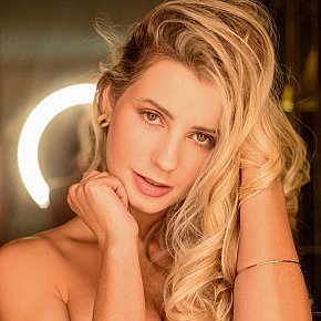 Monik escort in Singapore City