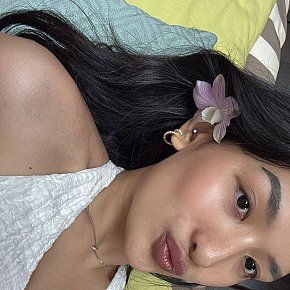Alyyy Naturală escort in Manila offers Girlfriend Experience(GFE) services