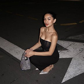 Alyyy Naturală escort in Manila offers Girlfriend Experience(GFE) services