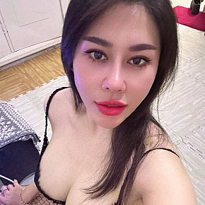 Juicy-Bunny escort in  offers Oral fără Prezervativ services