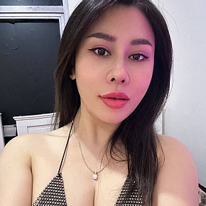 Juicy-Bunny escort in  offers Oral fără Prezervativ services