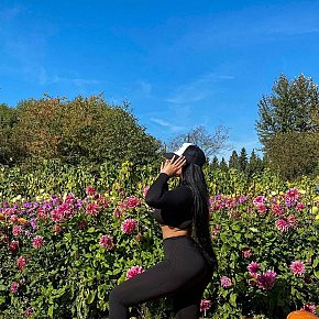 Sofie Completamente Natural escort in  offers Experiência com garotas (GFE) services
