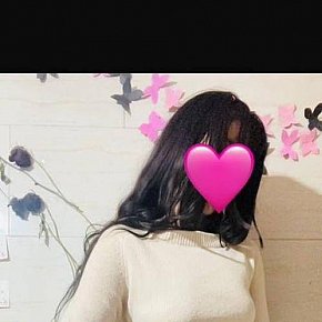 Lobnanian-girl Modèle/Ex-modèle escort in Muscat offers Massage sensuel intégral services