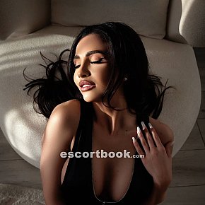 Kataleya escort in London offers Masaj erotic services