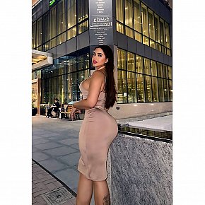 Sofia Super-culo escort in Abu Dhabi offers Orale (ricevere) services