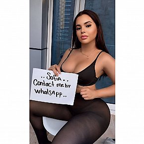 Sofia Super-culo escort in Abu Dhabi offers Orale (ricevere) services