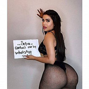 Sofia Super-culo escort in Abu Dhabi offers Orale (ricevere) services