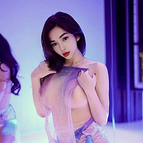 Lily escort in Doha offers Experiencia de Novia (GFE)
 services