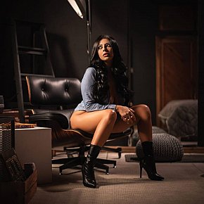 Marilyn Vip Escort escort in  offers Besar
 services