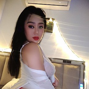 Hanadi escort in 