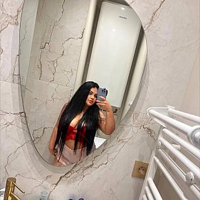 Safirachaud Super-culo escort in Nice offers Massaggio intimo services