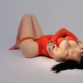 Izzy Fitness Girl
 escort in San Jose offers Intimate massage services