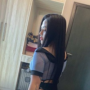 Bella escort in  offers Sărut Franţuzesc services