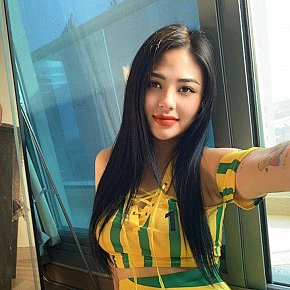 Bella escort in  offers Sărut Franţuzesc services