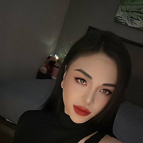 Bella escort in  offers Sărut Franţuzesc services