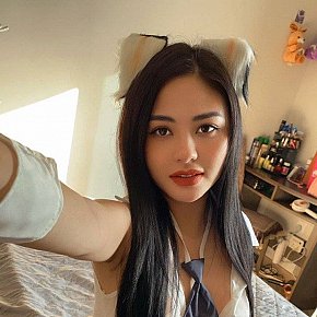 Bella escort in  offers Sărut Franţuzesc services
