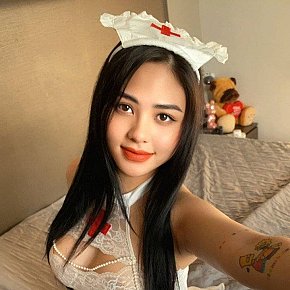 Bella escort in  offers Sărut Franţuzesc services