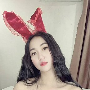 Suly escort in Singapore City offers Sex in Different Positions services