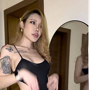 Monica escort in Jeddah offers Servicio de ducha
 services