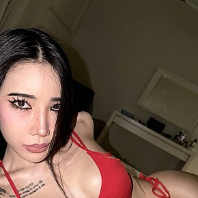 Monica escort in Jeddah offers Gorge profonde services