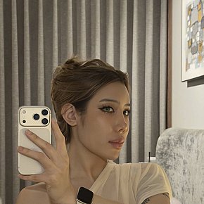 Monica escort in Jeddah offers Deep Throat services
