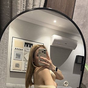 Monica escort in Jeddah offers Deep Throat services