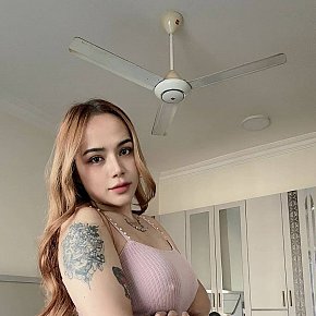 Melon escort in Muscat