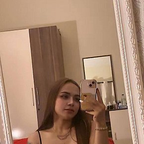 Melon escort in Muscat