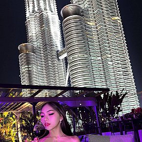 Asian-Lover Piccolina escort in Manila offers Servizio doccia services