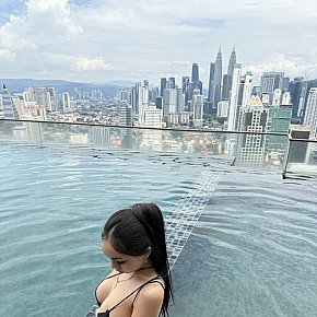 Asian-Lover Piccolina escort in Manila offers Servizio doccia services