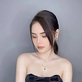 Jennie escort in Dubai offers Sesso Anale services