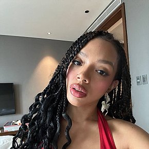 Jalle Model/Ex-Model escort in Makati