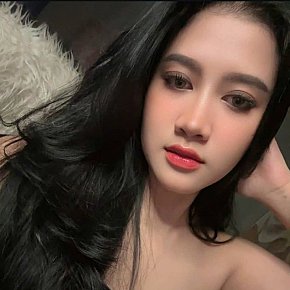 Likini All Natural
 escort in Singapore City offers French Kissing services
