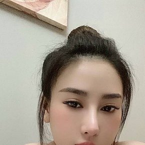 Rosy Menue escort in Dubai offers Fétischisme des pieds services