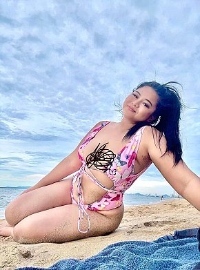 Ninew escort in Pattaya offers Rimming (passivo) services
