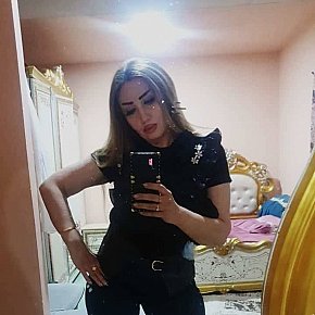 Nadia Madura escort in  offers Massagem sensual em todo o corpo services