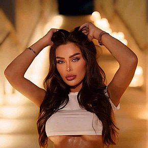 Bianca Vip Escort escort in Dubai offers Experiencia de Novia (GFE)
 services