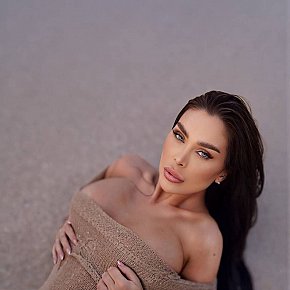 Bianca Vip Escort escort in Dubai offers Experiencia de Novia (GFE)
 services