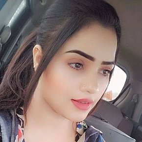 Riya escort in Dubai
