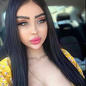 Amira Posterior Mare escort in Doha