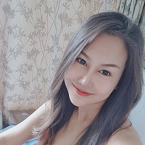 Melia Completamente Naturale escort in Riyadh offers Massaggio sensuale su tutto il corpo services