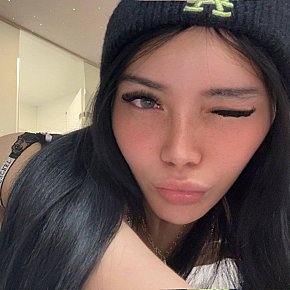 Kim performs sexo oral sem preservativo, escort in Osaka