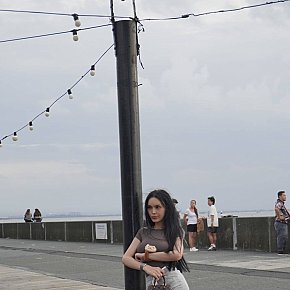 Kim performs sexo oral sem preservativo, escort in Osaka