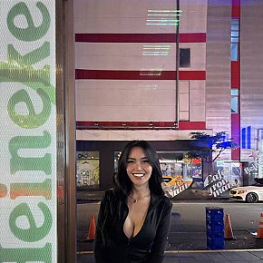 Kim escort in Bangkok offers Pipe sans capote services